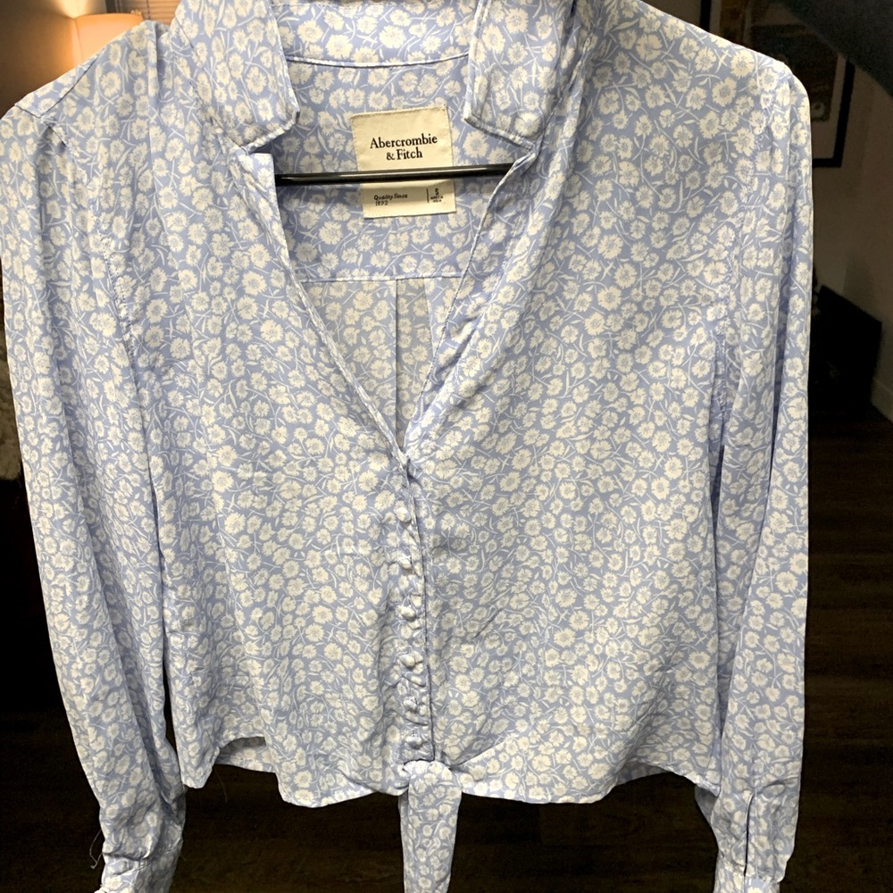 Abercrombie floral blouse